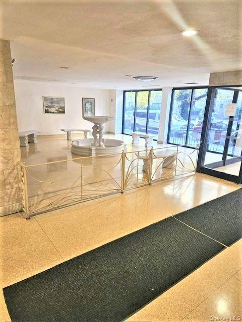 99-06 58 AVE #3H, Corona, NY 11368
