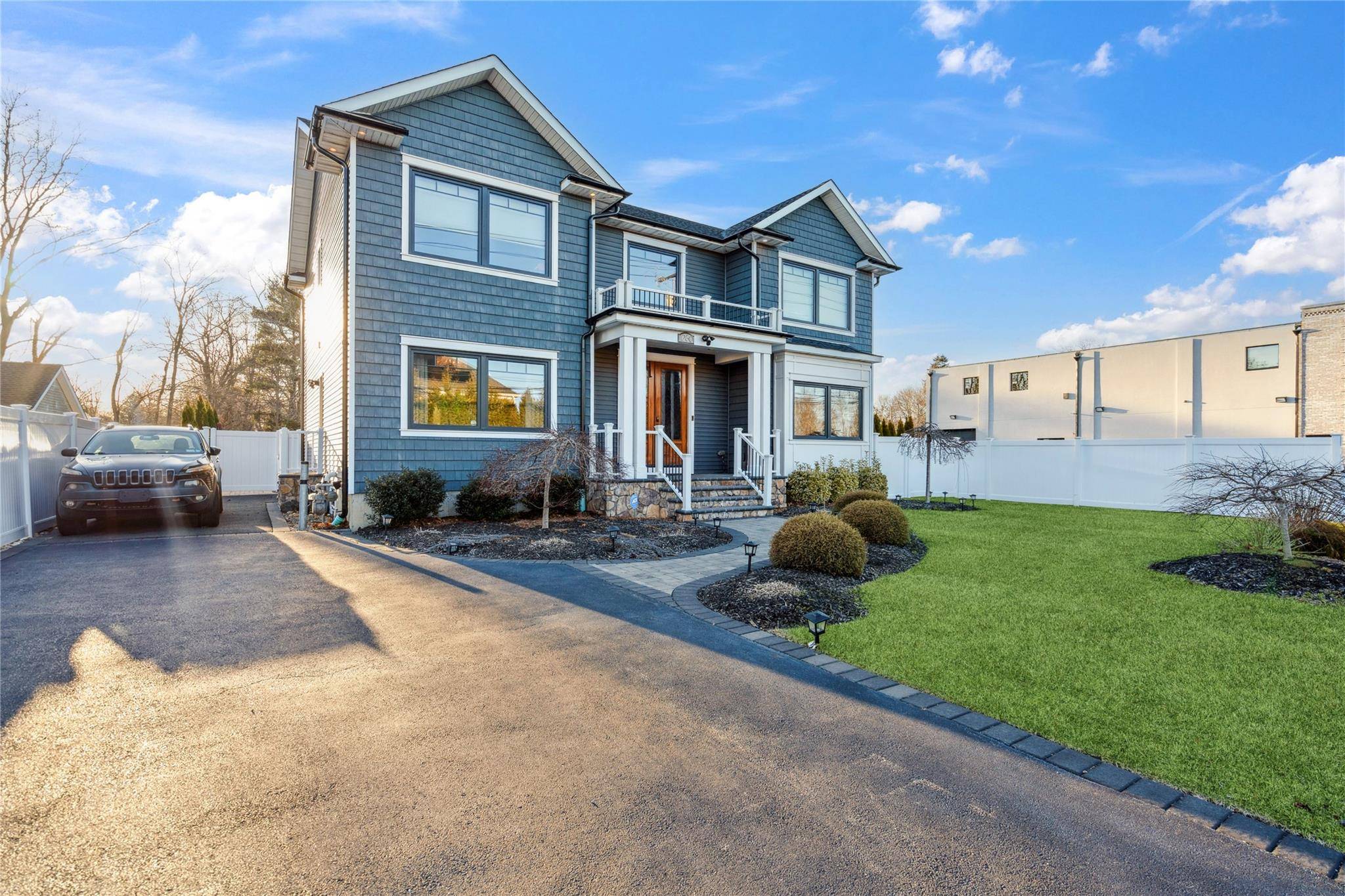 1260 Smithtown AVE, Bohemia, NY 11716