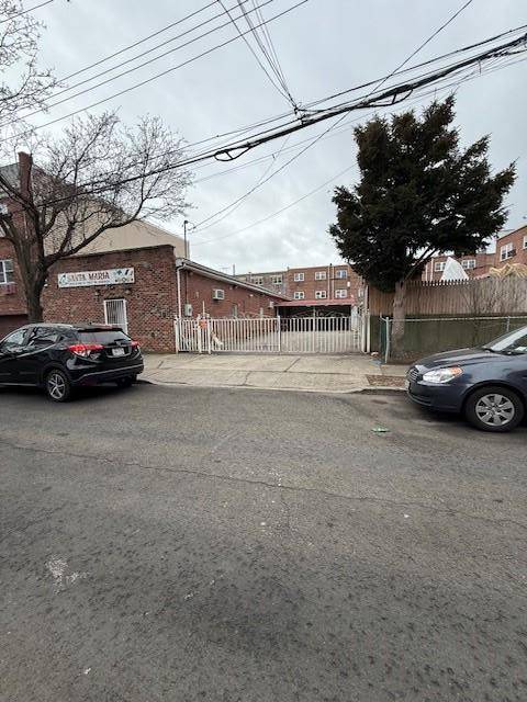 2419 Dorsey ST, Bronx, NY 10461