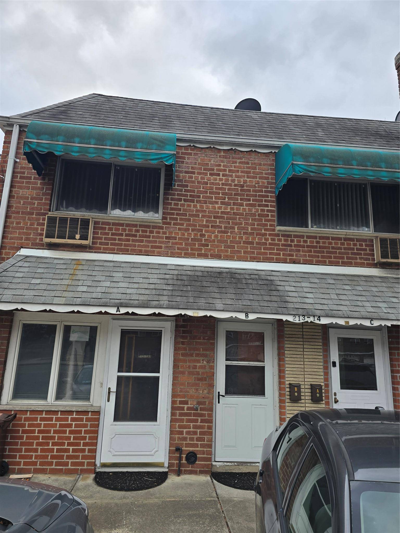 213-14 Hillside AVE, Queens Village, NY 11427