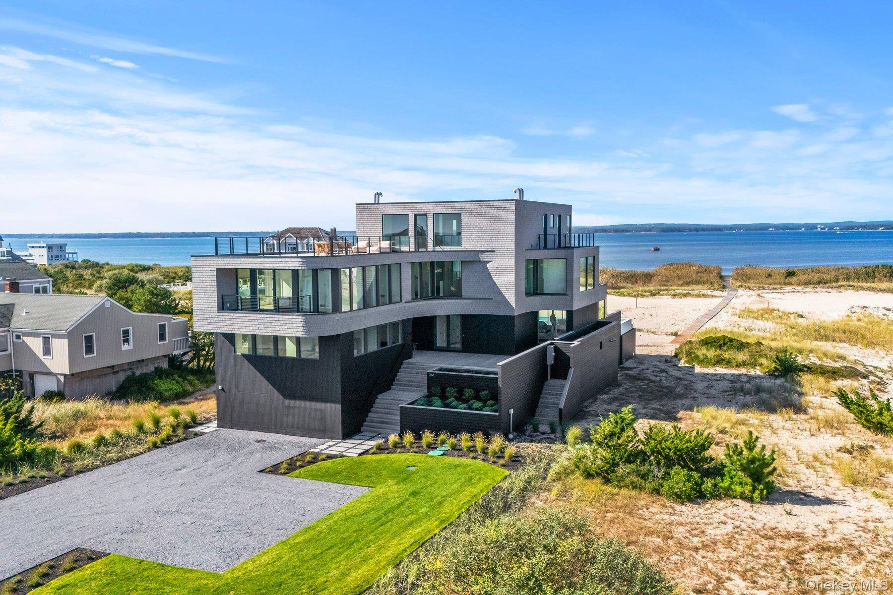 780 Dune RD, Westhampton Dunes, NY 11978