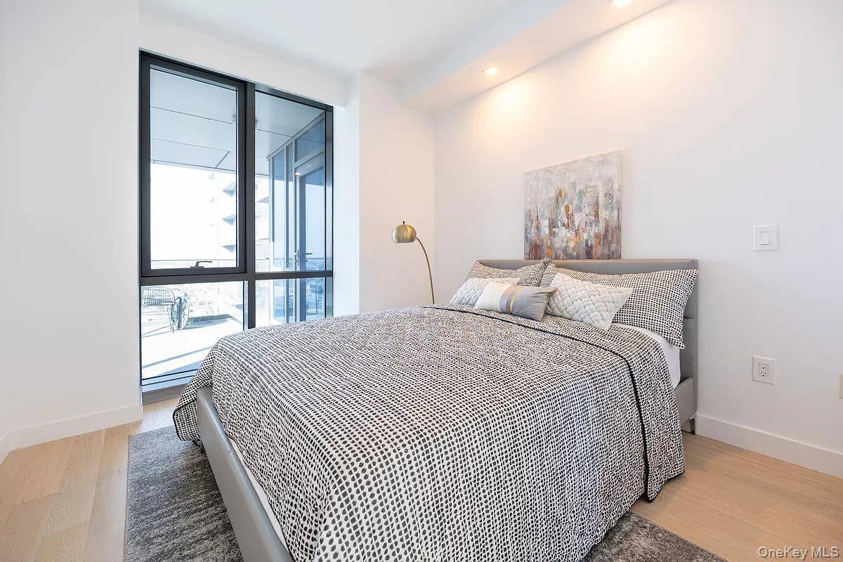 33-66 Farrington STRM #10I, Flushing, NY 11354