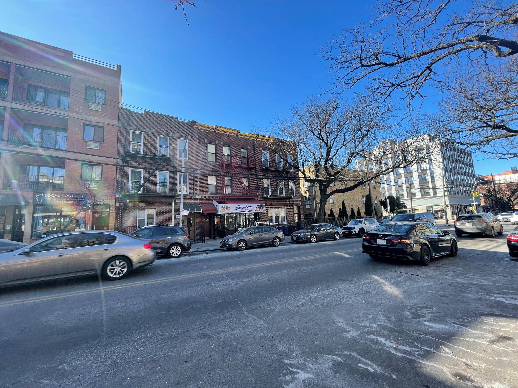 23-12 Broadway, Astoria, NY 11106