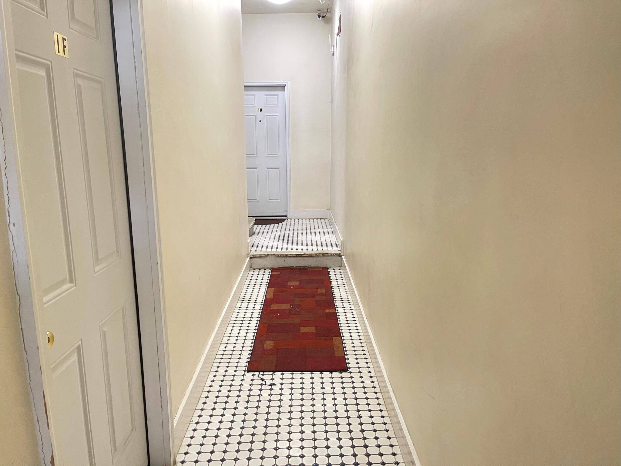 23-12 Broadway, Astoria, NY 11106
