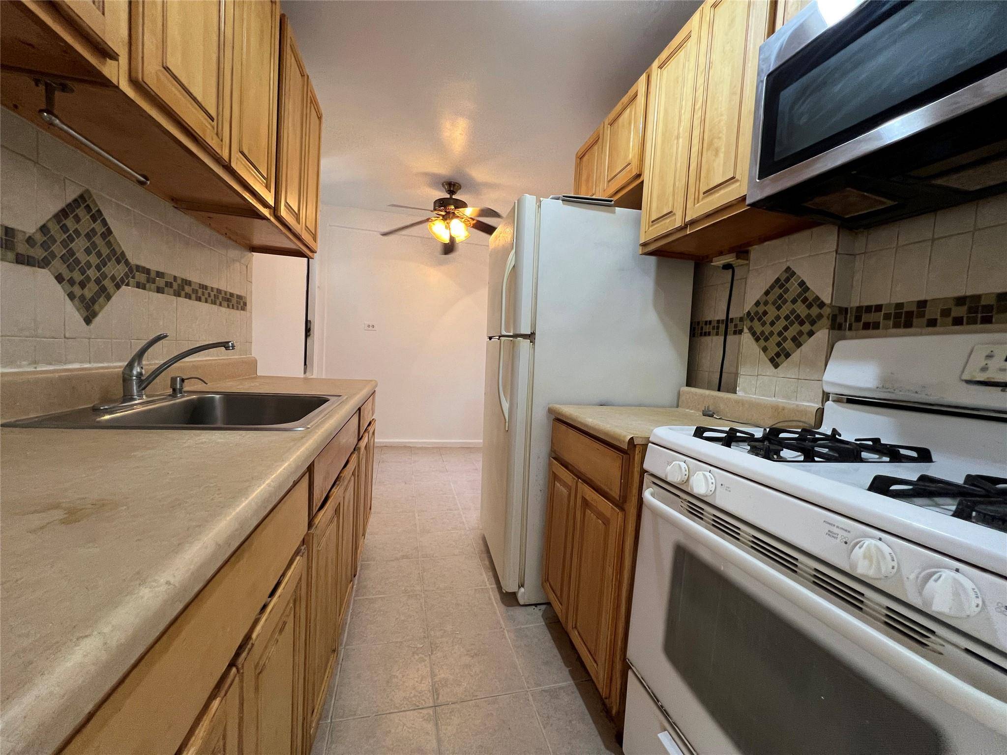 1475 Thieriot AVE #5J, Bronx, NY 10460
