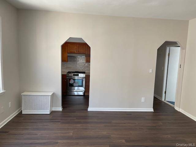 2010 Hobart AVE, Bronx, NY 10461