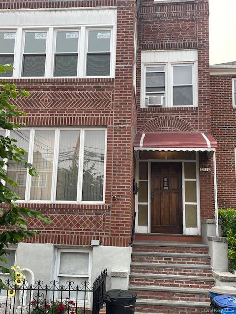 2010 Hobart AVE, Bronx, NY 10461