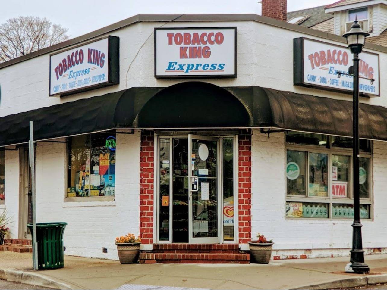 3 Station PLZ, Glen Head, NY 11545