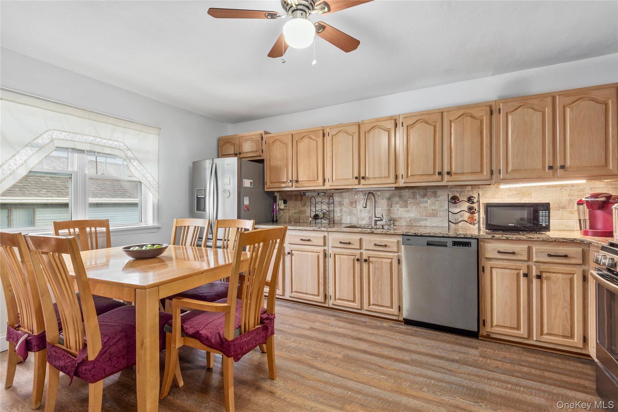 717 Annadale RD, Staten Island, NY 10312