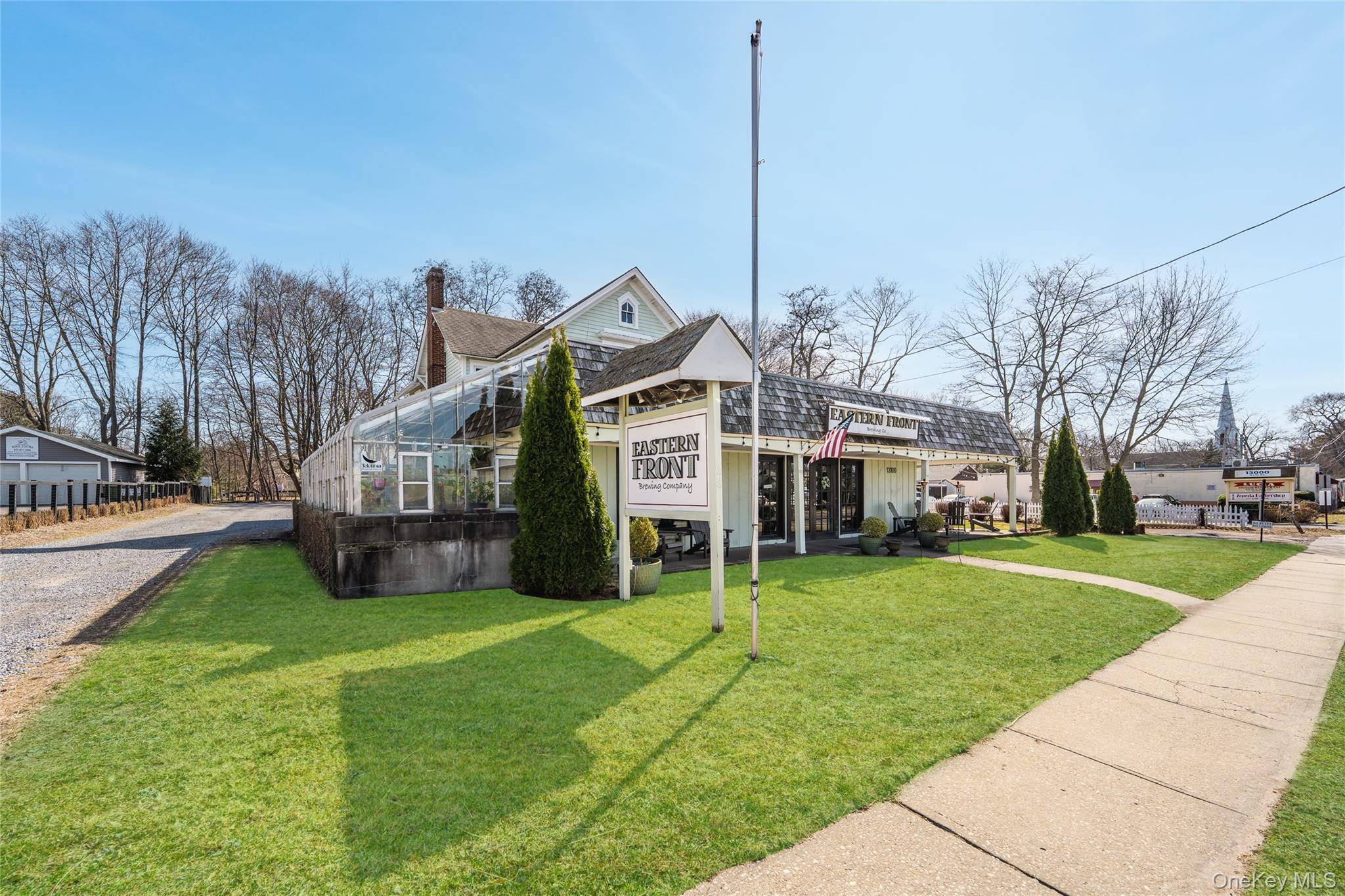 13100 Main Rd, Mattituck, NY 11952