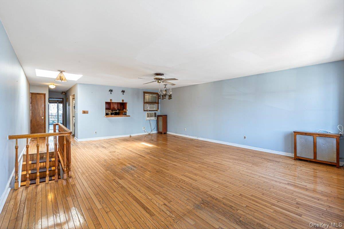 83-18 Parsons BLVD, Jamaica, NY 11431