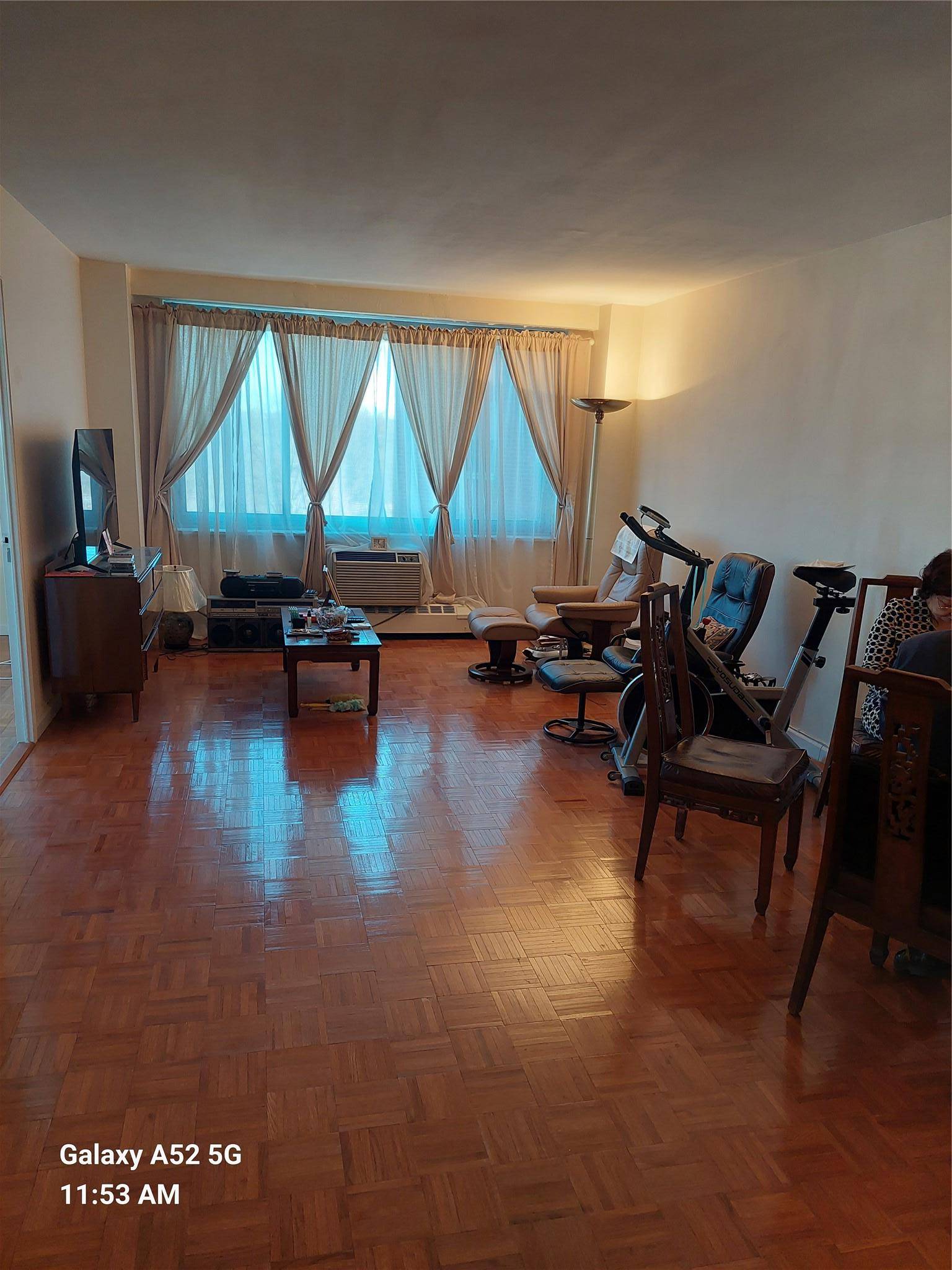 220-55 46 AVE ##6F, Bayside, NY 11361