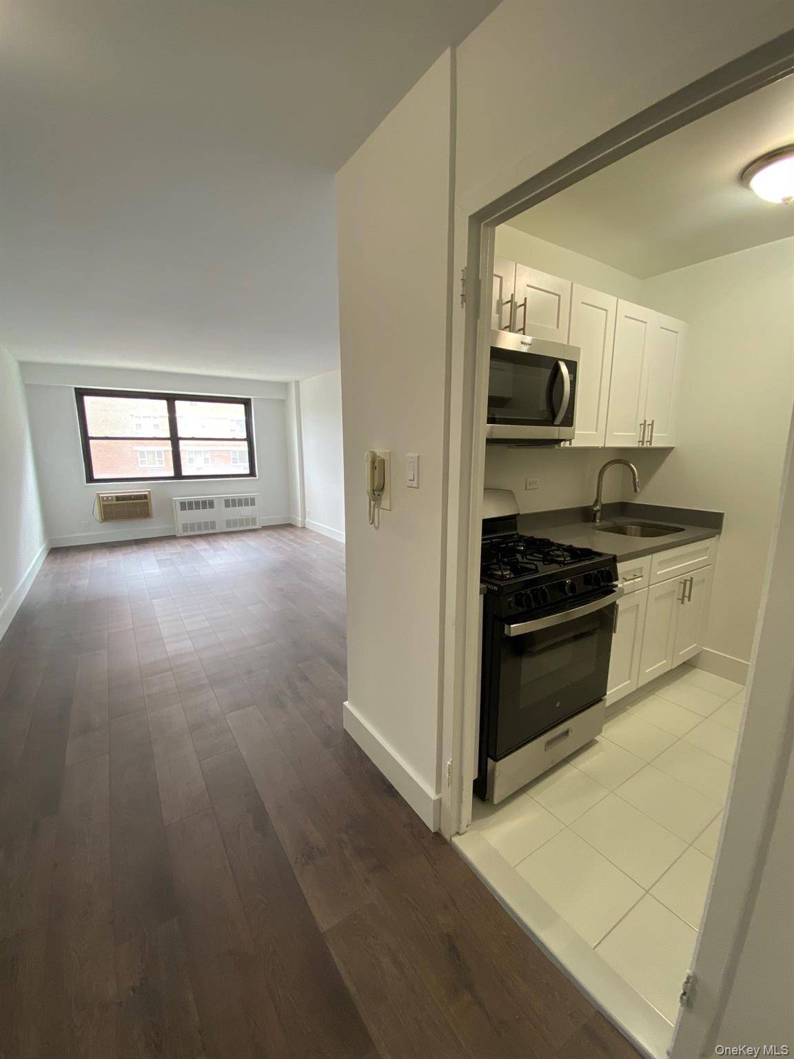 39-60 54 ST #4V, Woodside, NY 11377