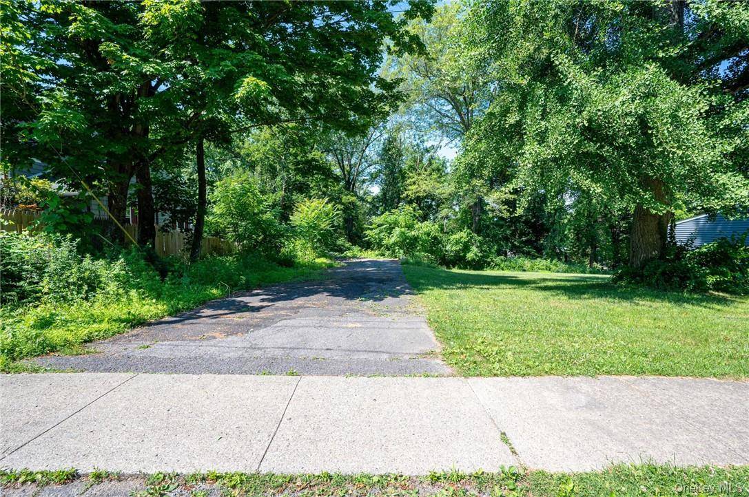 116 MONTGOMERY ST, Rhinebeck, NY 12572
