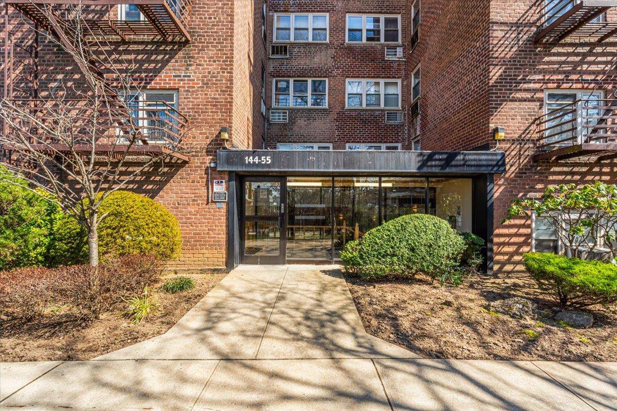 144-55 Melbourne AVE #3J, Flushing, NY 11367
