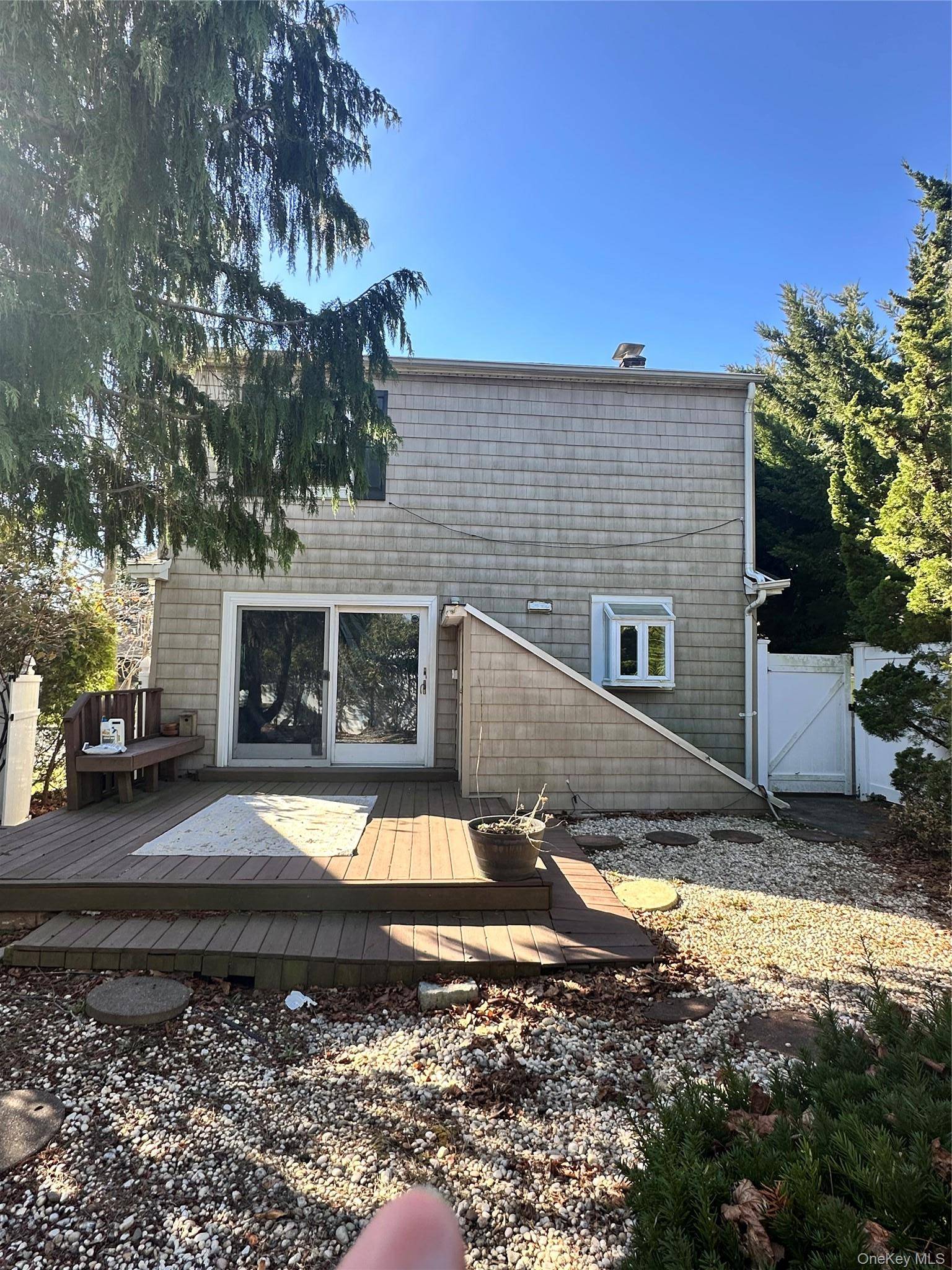 122 Finucane PL, Woodmere, NY 11598