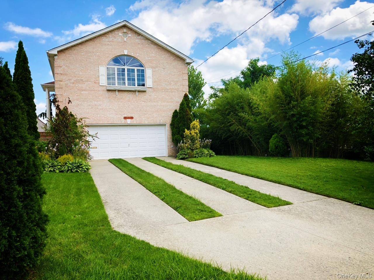 150-129 Powells Cove BLVD, Whitestone, NY 11357