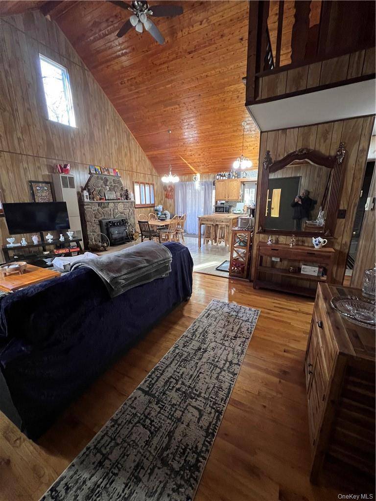 45 W Adirondack TRL, Smallwood, NY 12778