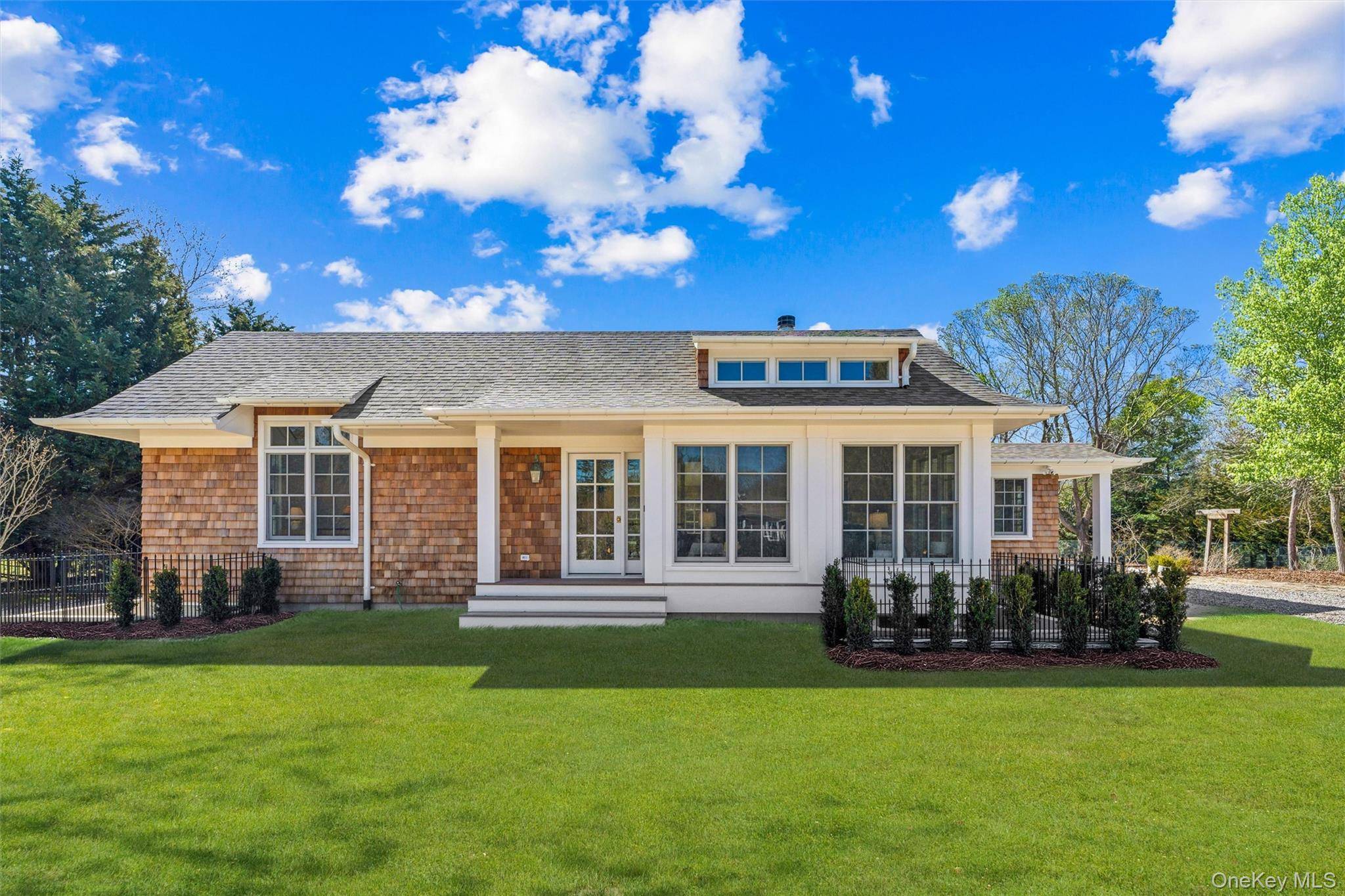 25 Lamb AVE, Quogue, NY 11959