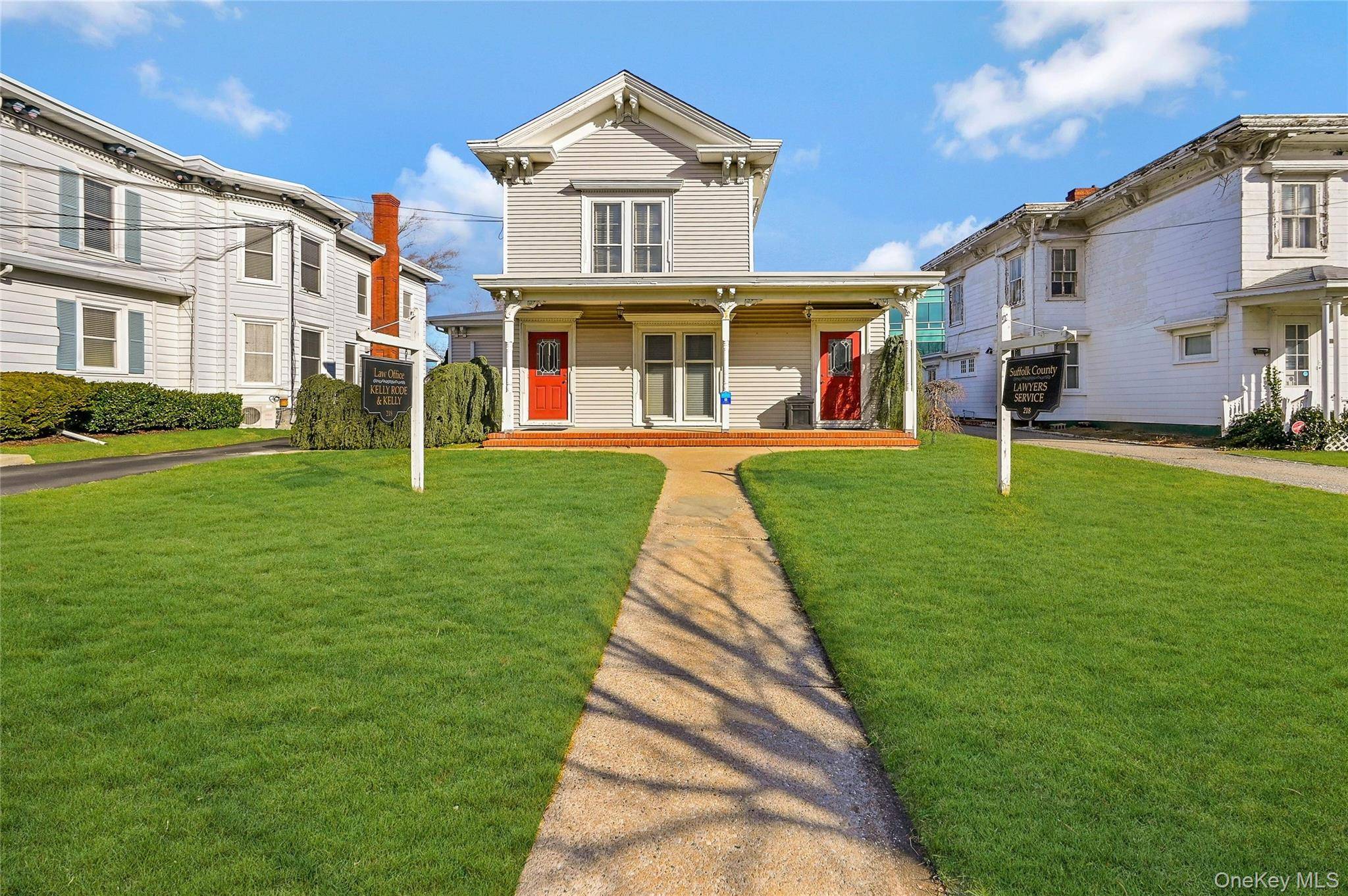 218 Griffing AVE, Riverhead, NY 11901
