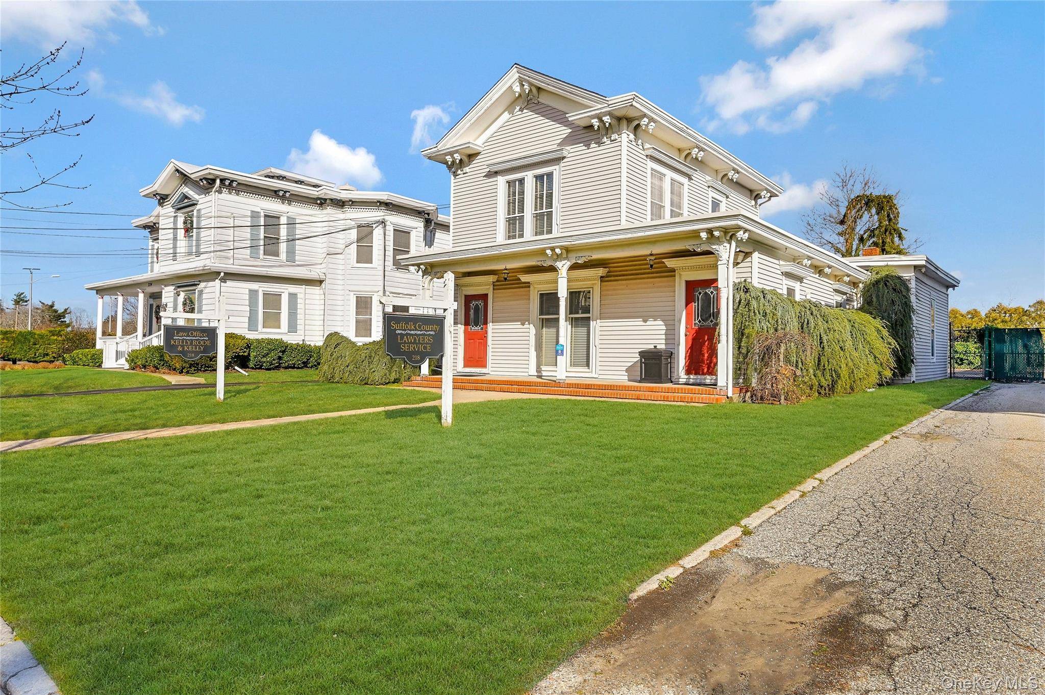 218 Griffing AVE, Riverhead, NY 11901
