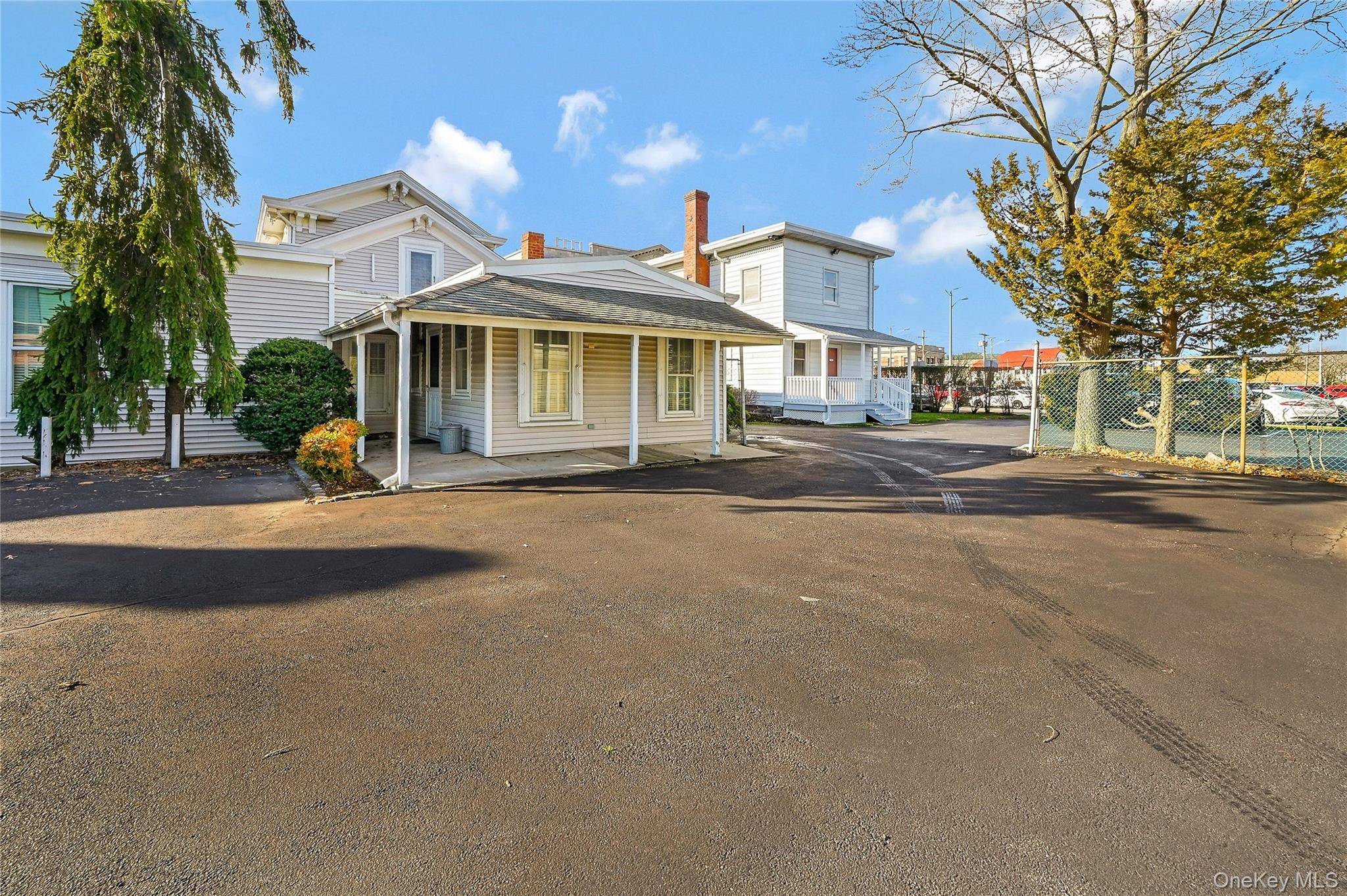 218 Griffing AVE, Riverhead, NY 11901
