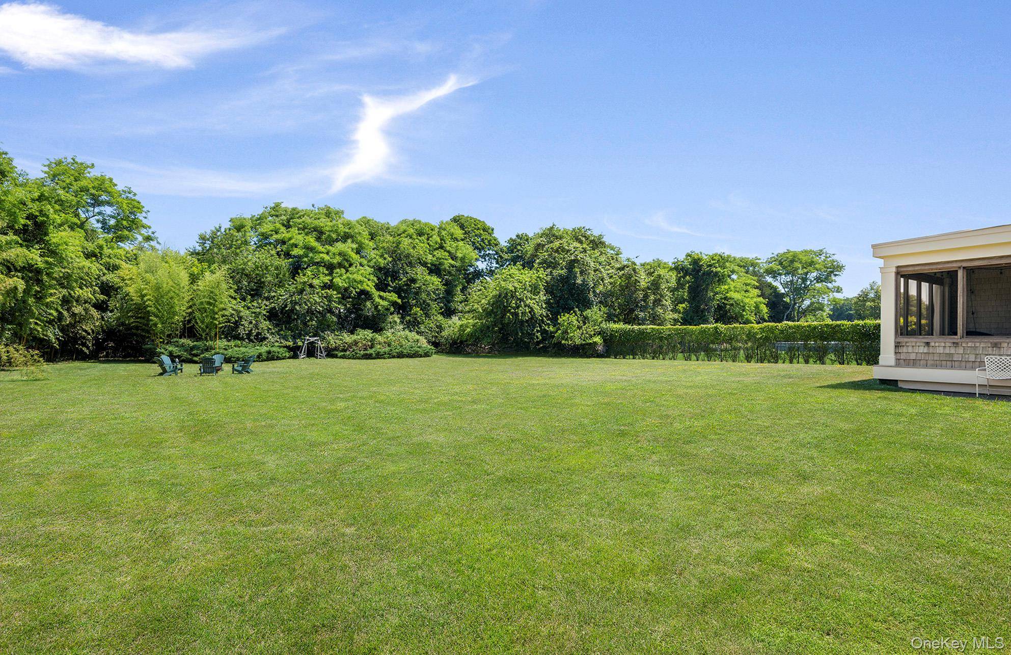 19 Quaquanantuck LN, Quogue, NY 11959