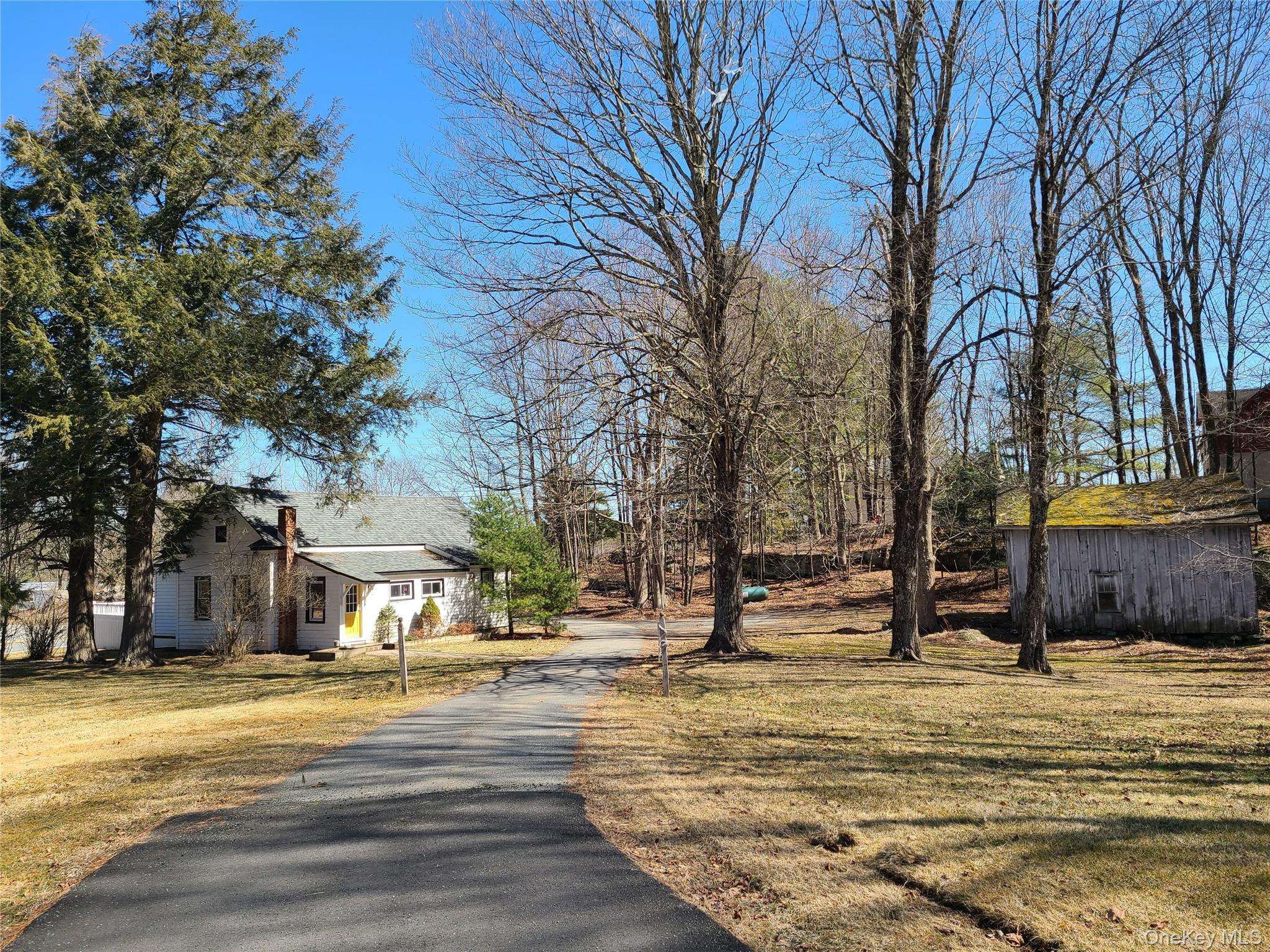 1095 State Route 17B, Mongaup Valley, NY 12762