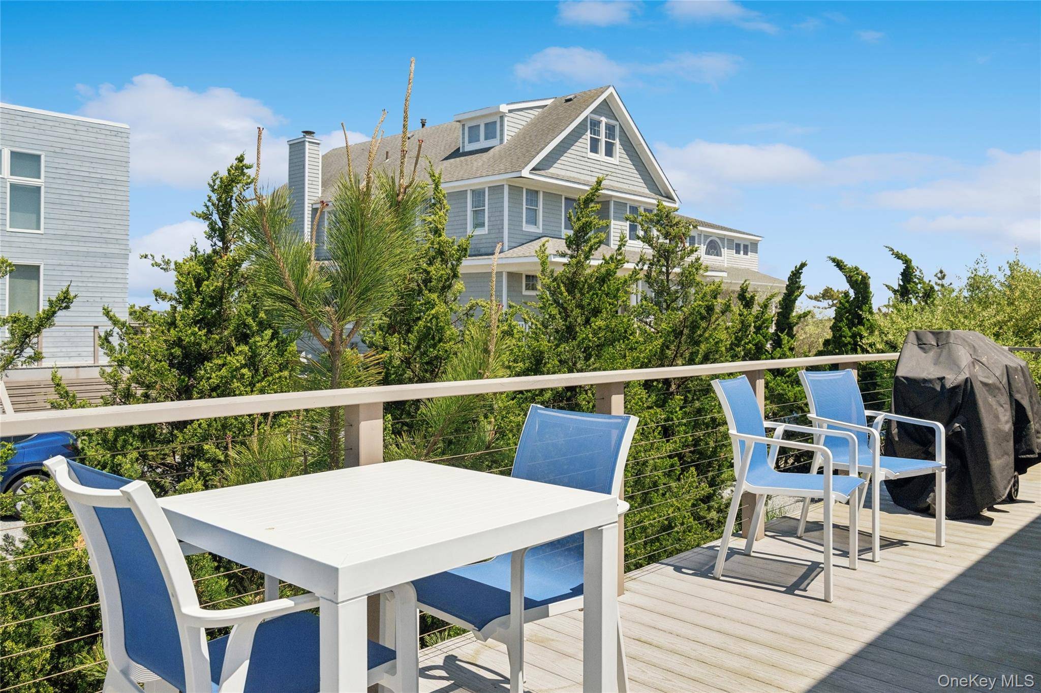 846 Dune RD, Westhampton Beach, NY 11978