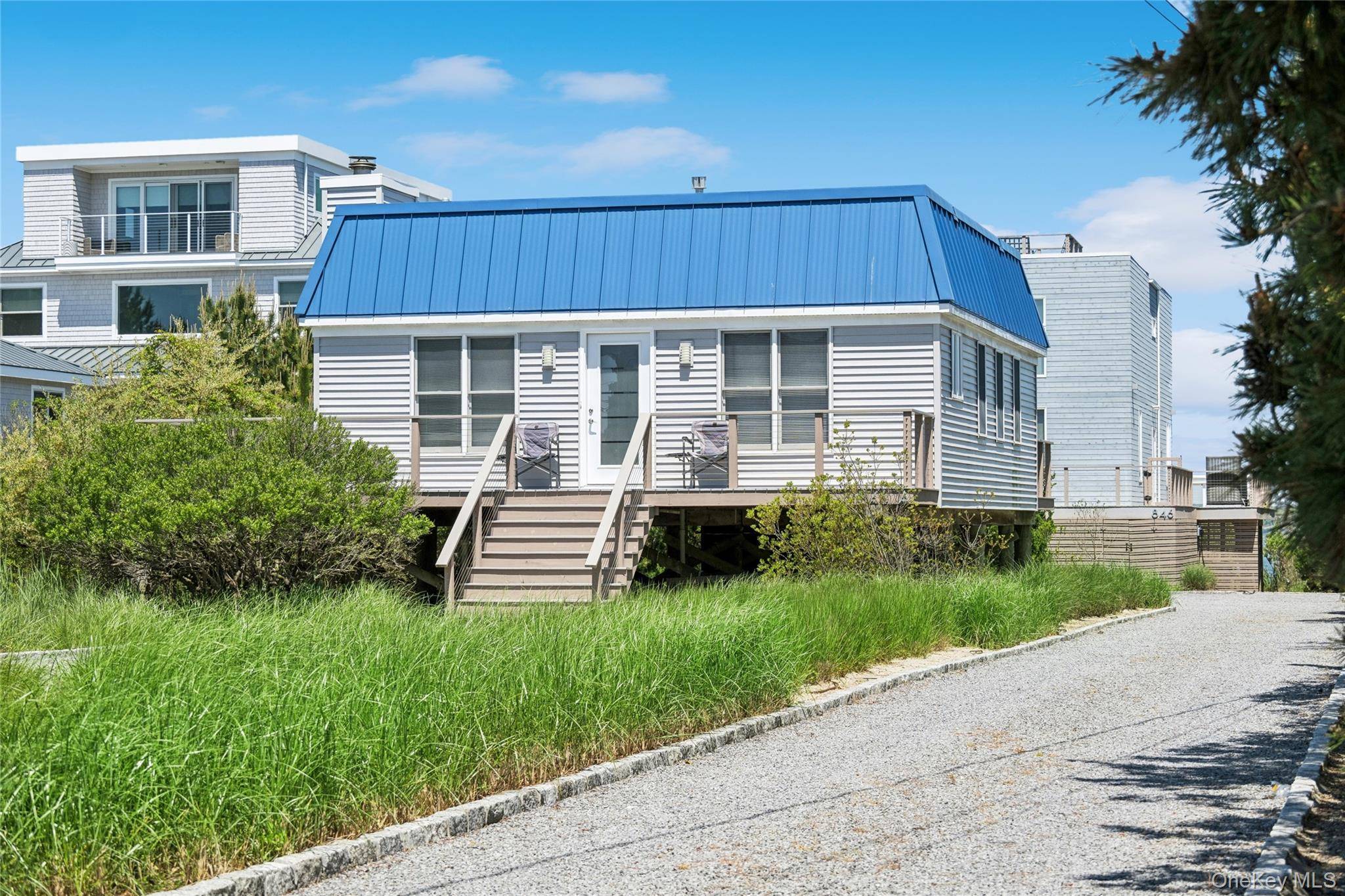 846 Dune RD, Westhampton Beach, NY 11978
