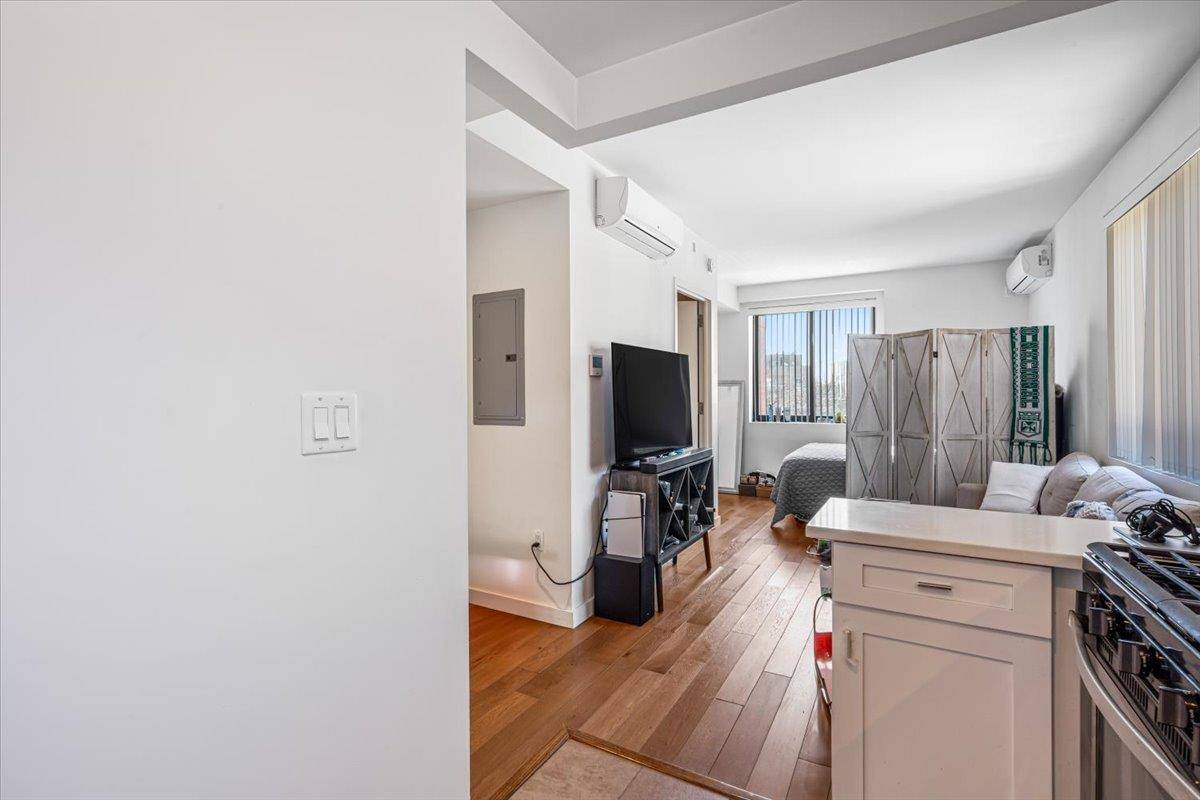 87-22 51st AVE #4H, Elmhurst, NY 11373