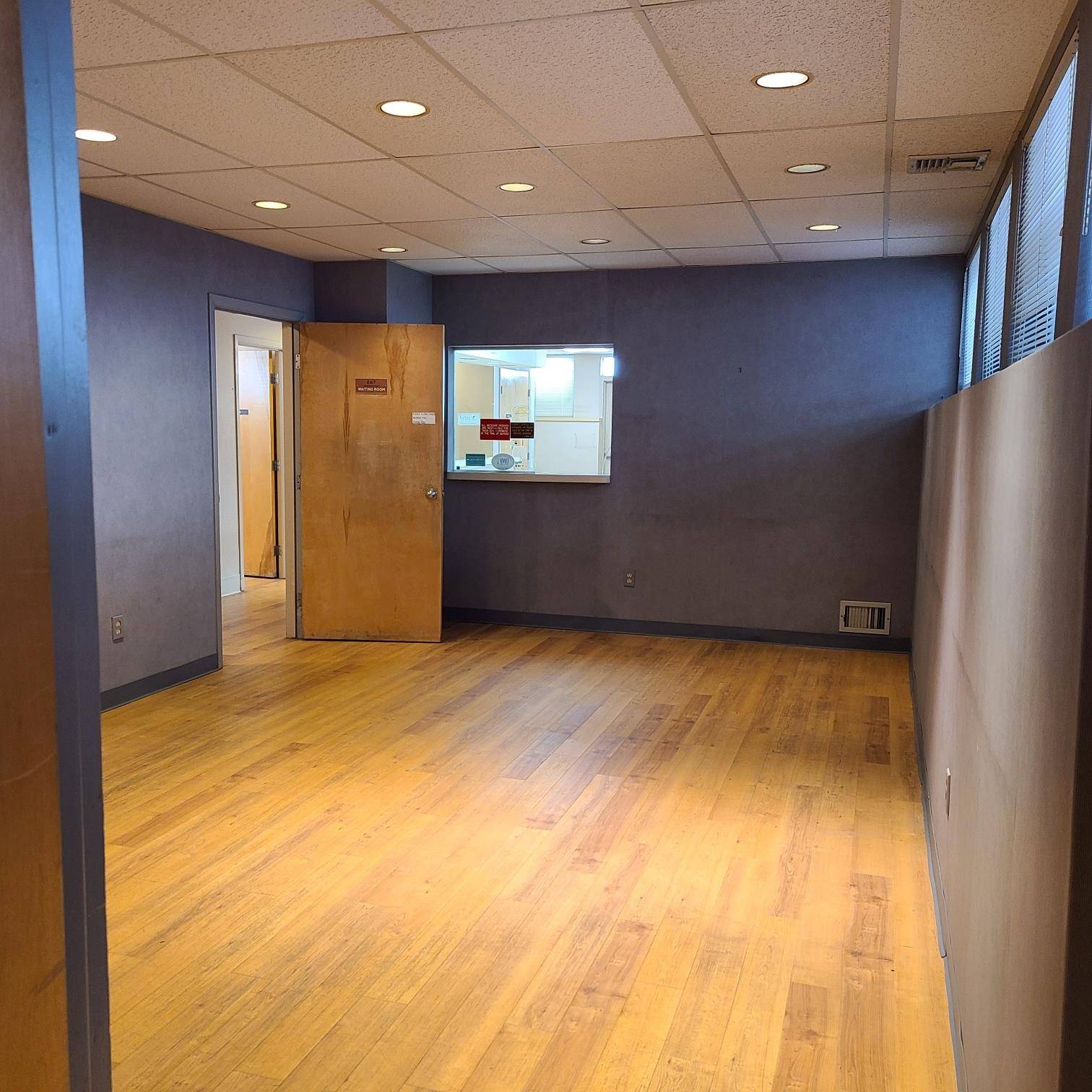152 E Main ST #C, Huntington, NY 11743