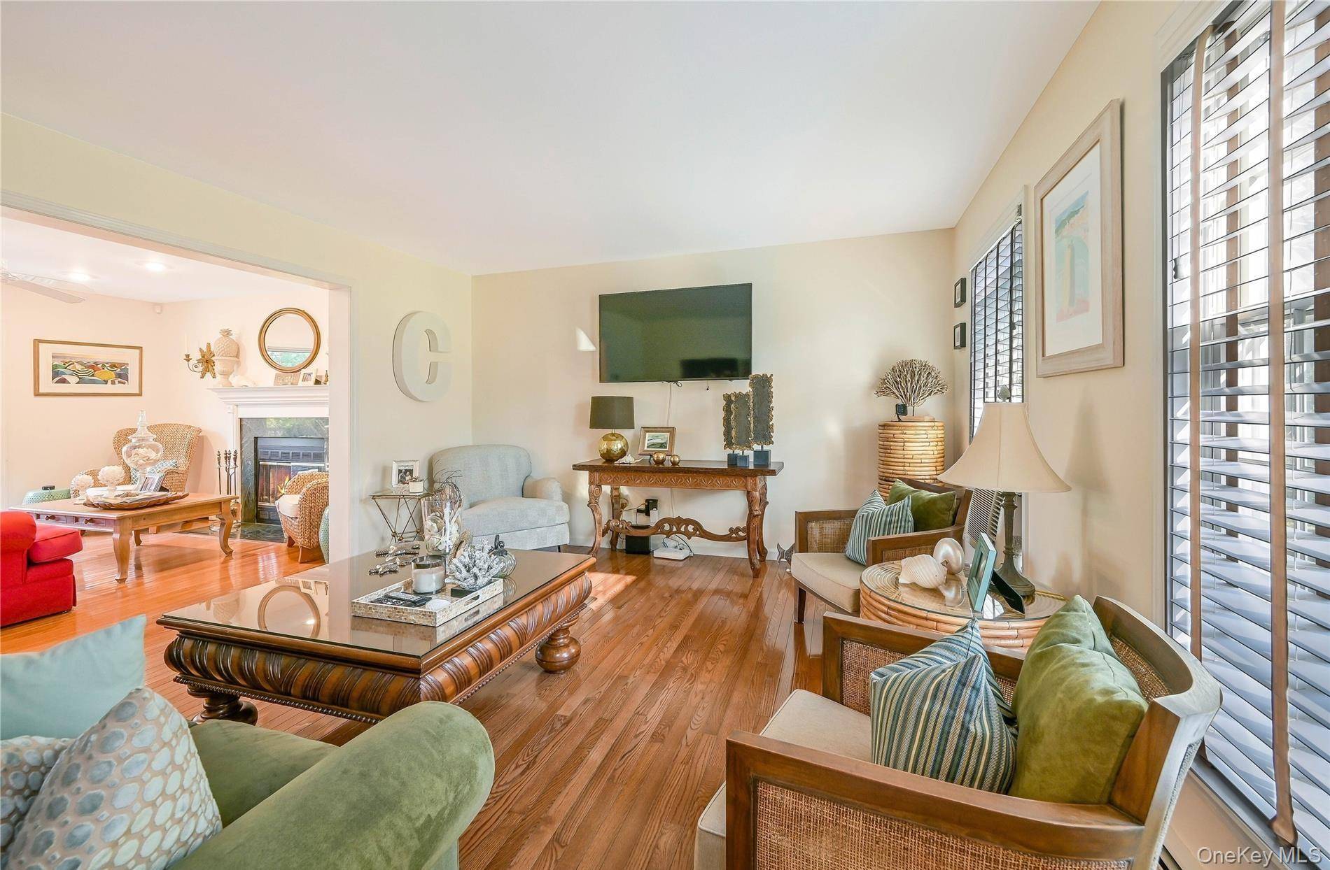215 Kouros RD, New Suffolk, NY 11956