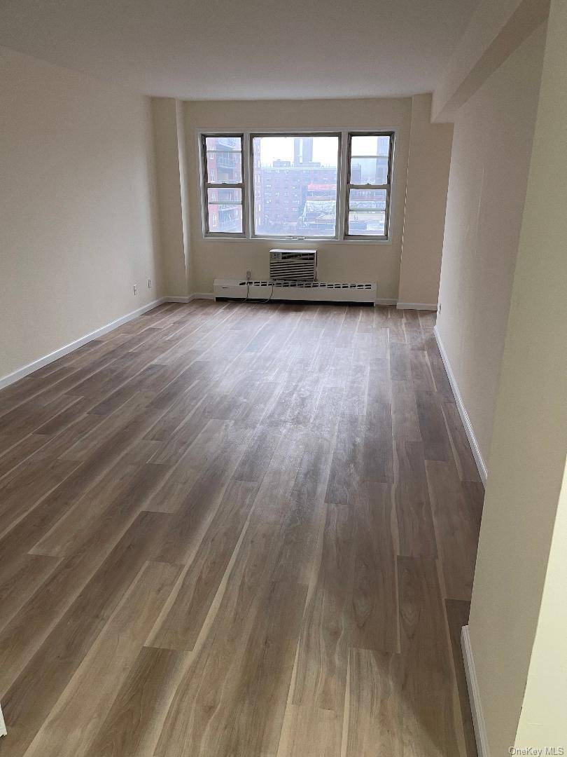 89-15 Parsons BLVD #11D, Jamaica, NY 11432