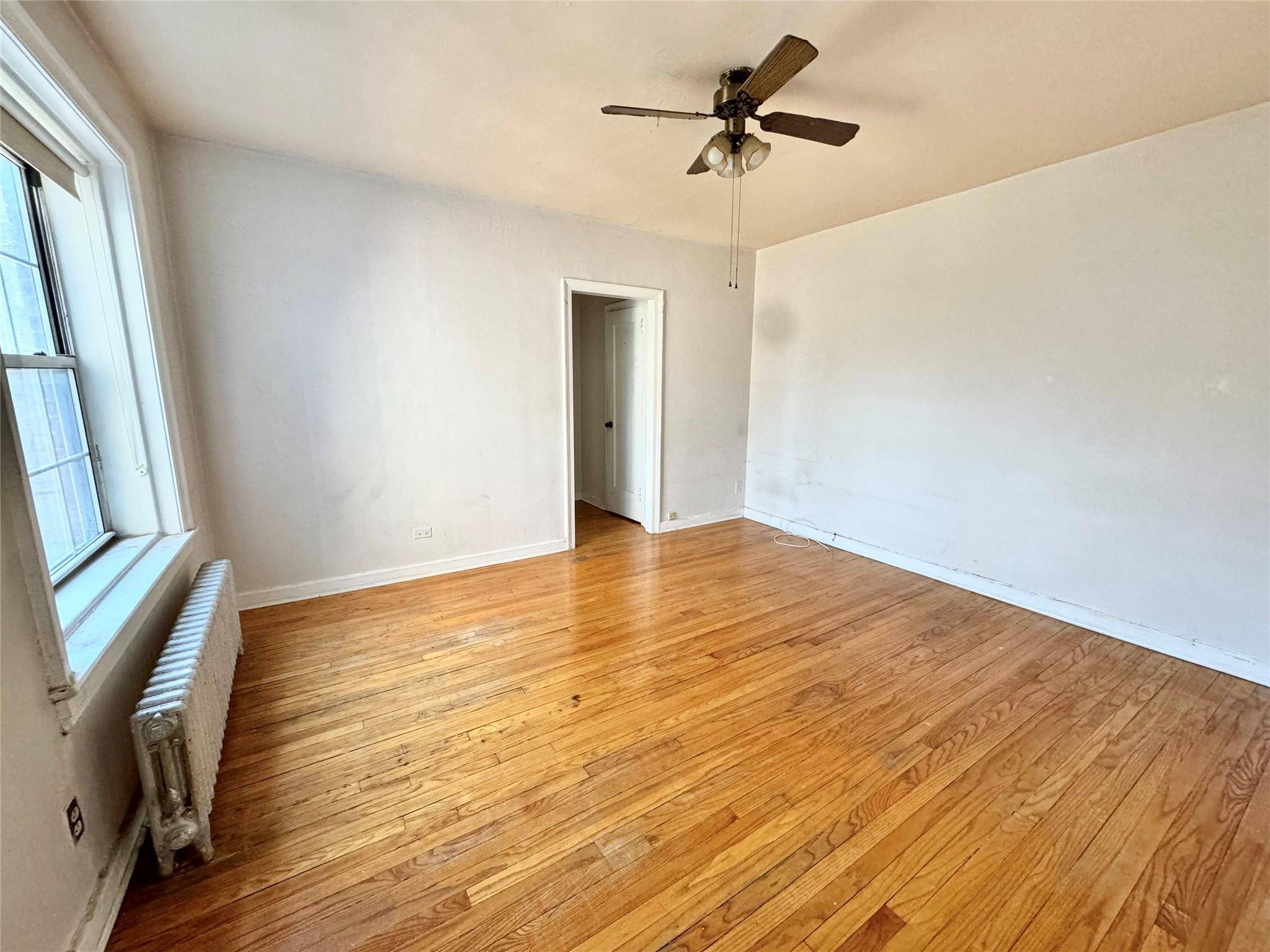 3045 Hobart ST #4H, Woodside, NY 11377