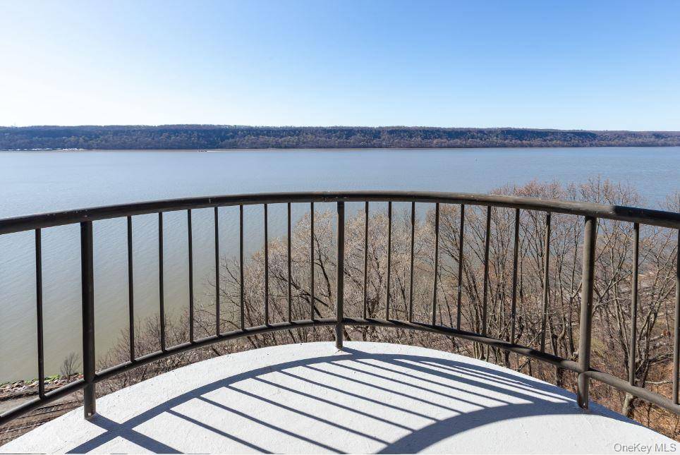 2521 Palisade AVE #8C, Bronx, NY 10463