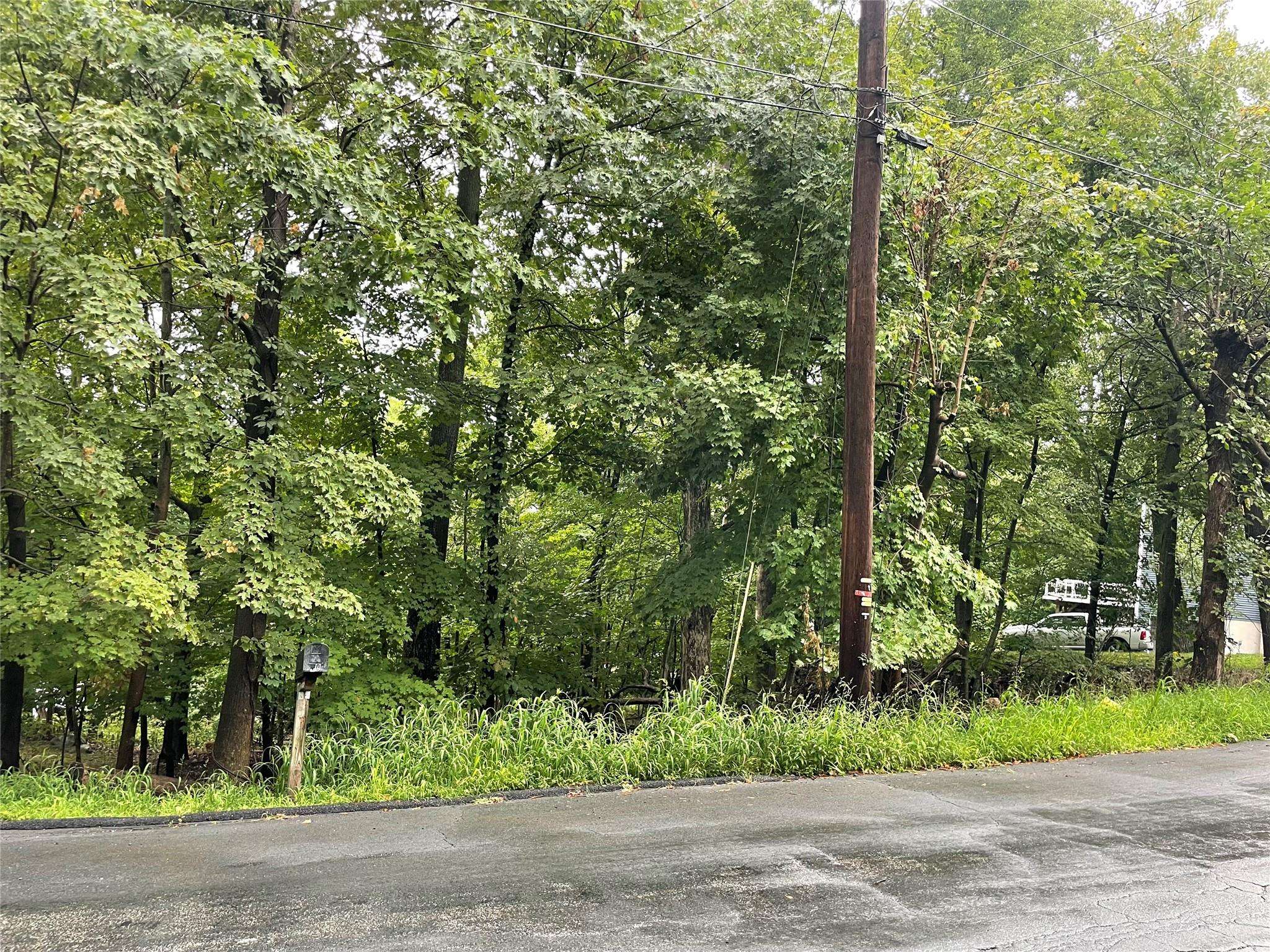 11 Olympus RD, Woodbury, NY 10930