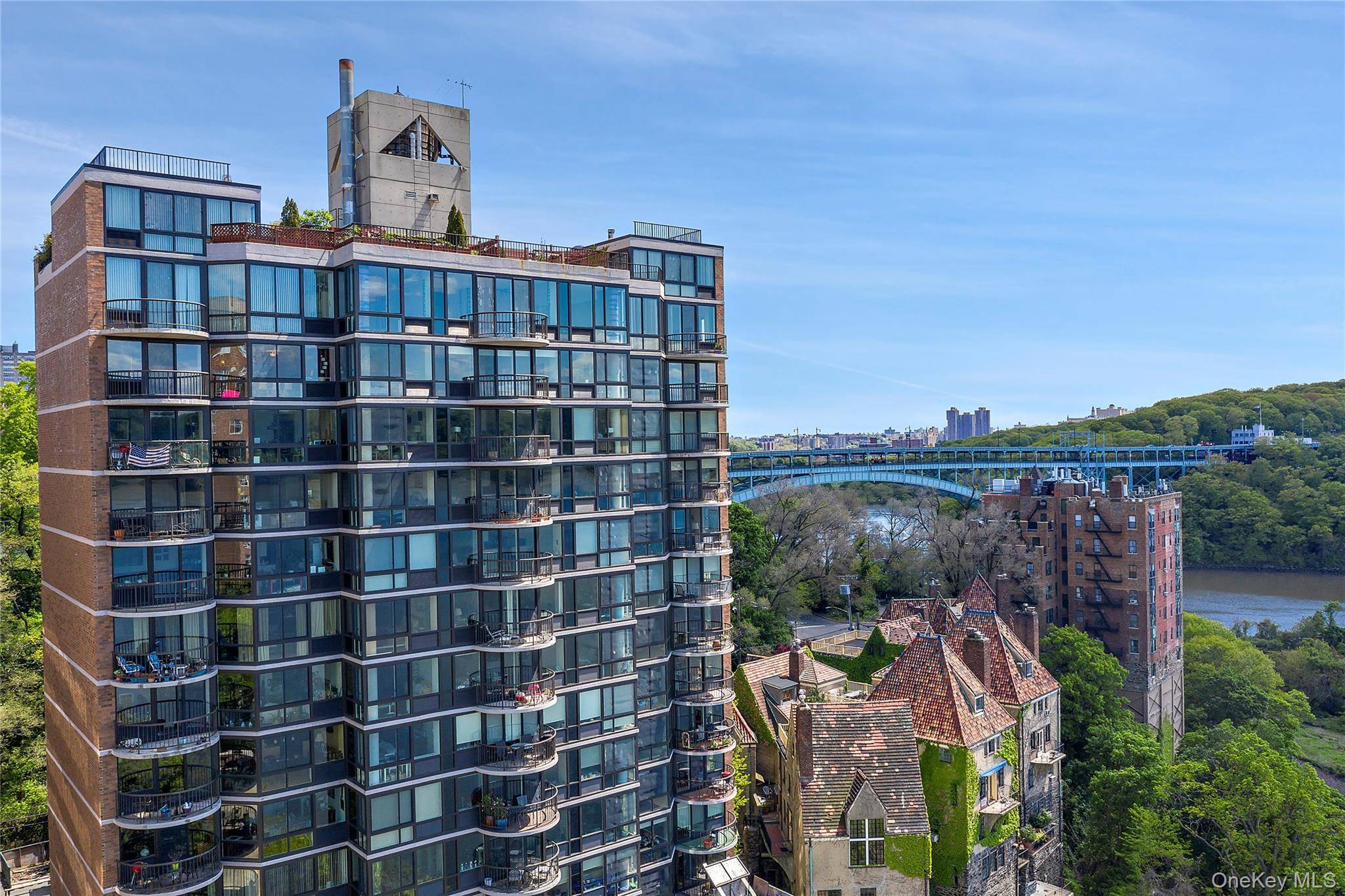 2521 Palisade AVE #6A, Bronx, NY 10463