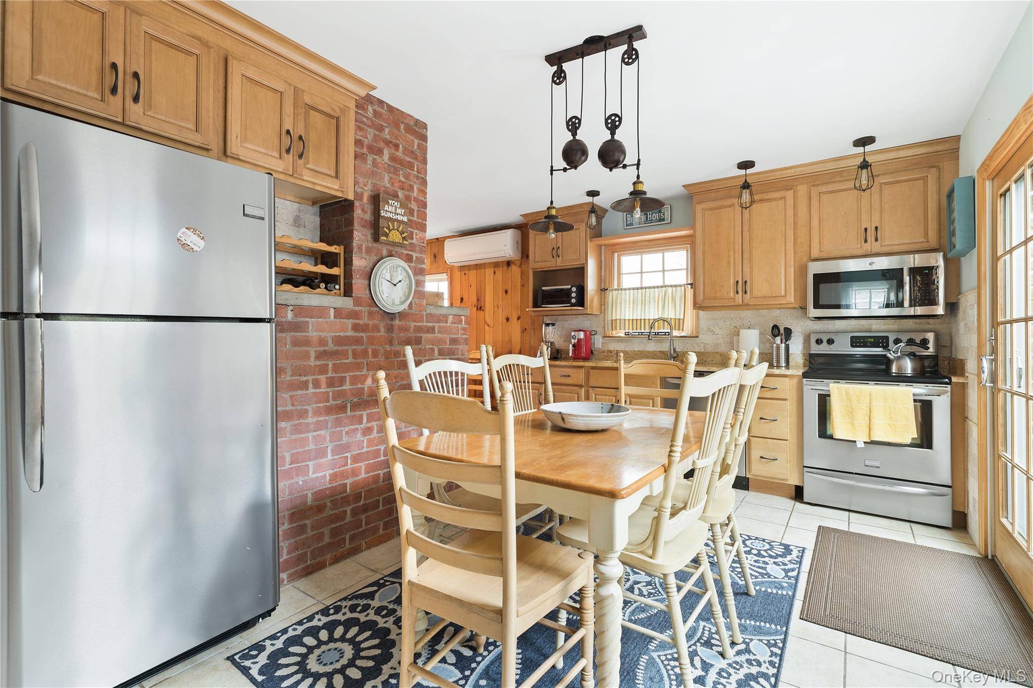 19 Ocean RD, Ocean Beach, NY 11770