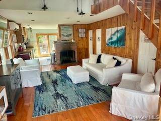 19 Ocean RD, Ocean Beach, NY 11770