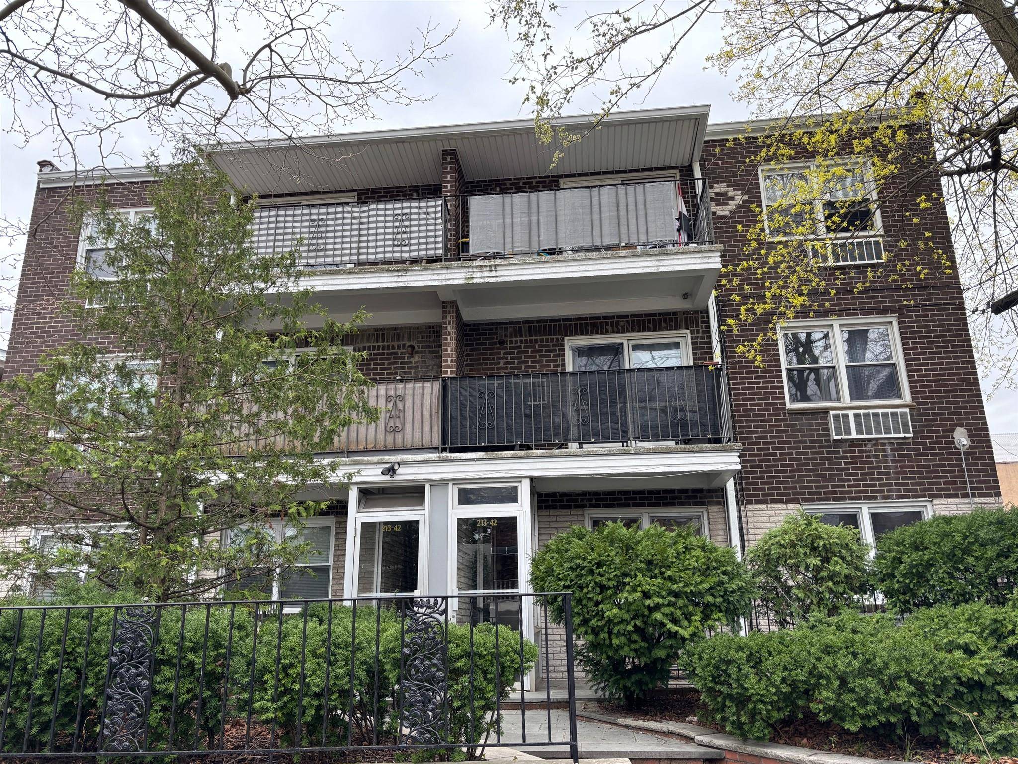 213-39 35 Ave, Bayside, NY 11361