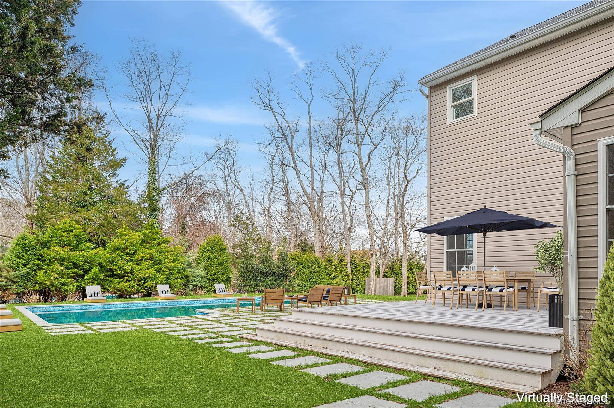 4056 Noyac RD, Sag Harbor, NY 11963