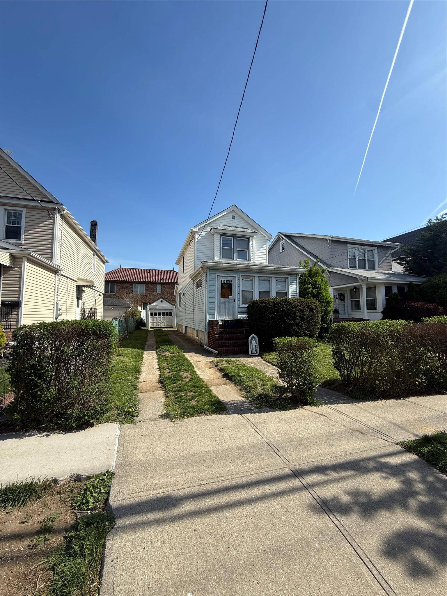 122-05 133rd AVE, South Ozone Park, NY 11420