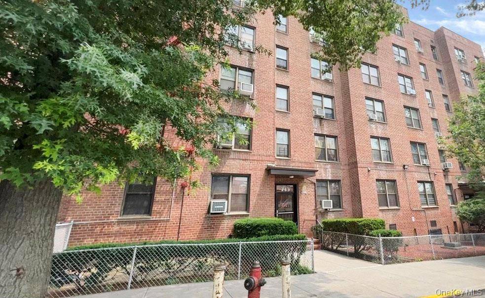 745 E 231 ST #1F, Bronx, NY 10466