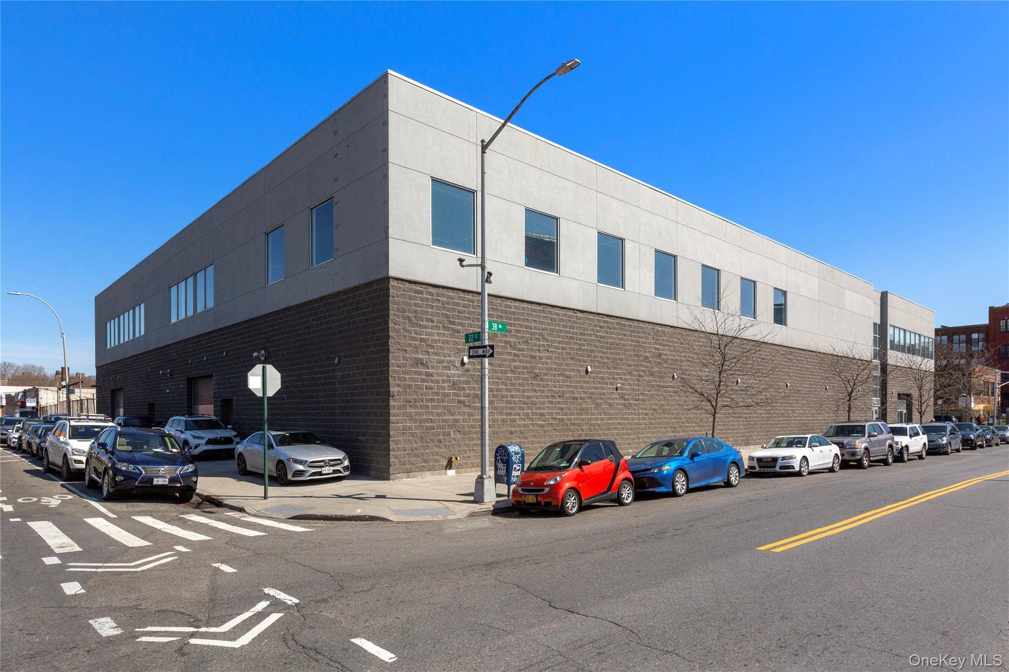 22-11 38th AVE, Long Island City, NY 11101