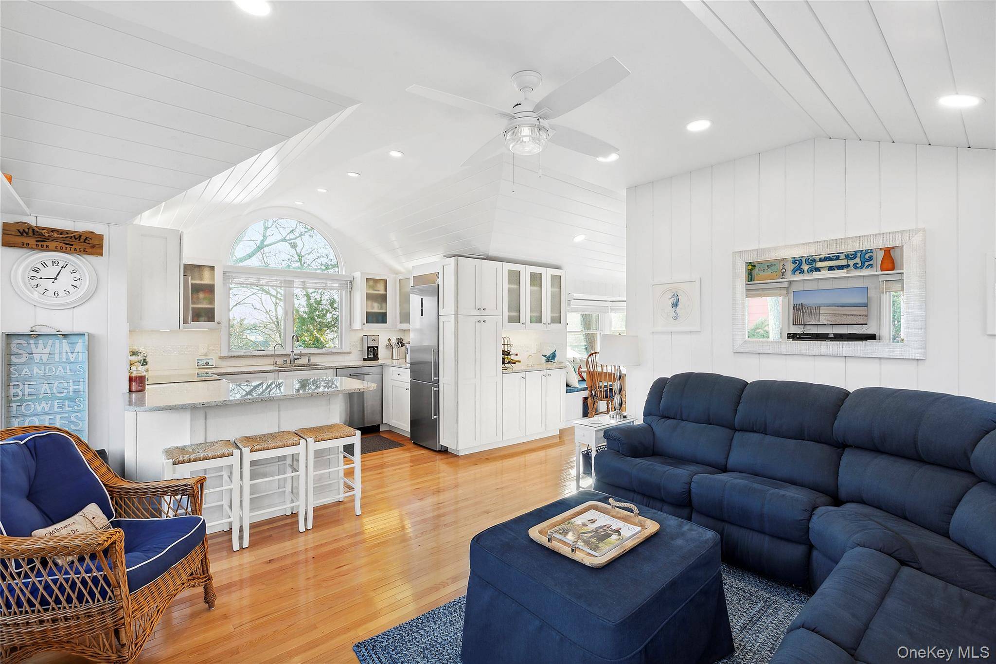67 North RD #A, Hampton Bays, NY 11946