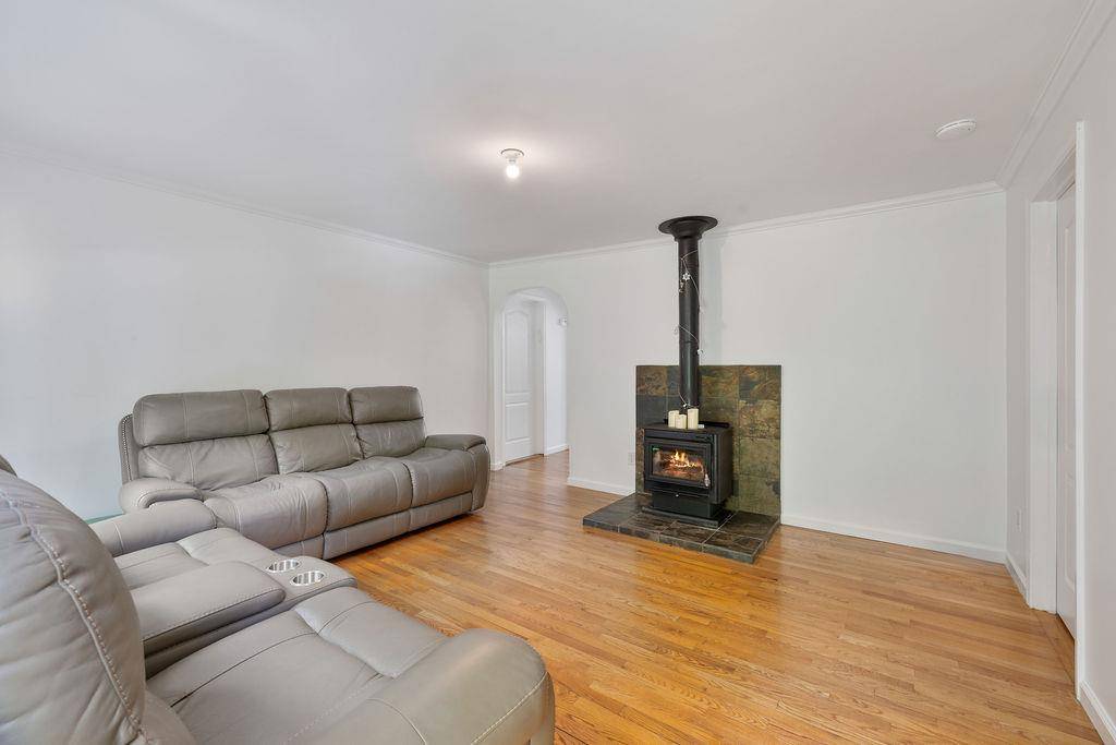 50 New Pomona RD, Suffern, NY 10901