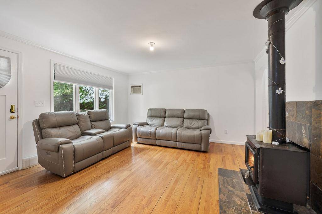 50 New Pomona RD, Suffern, NY 10901