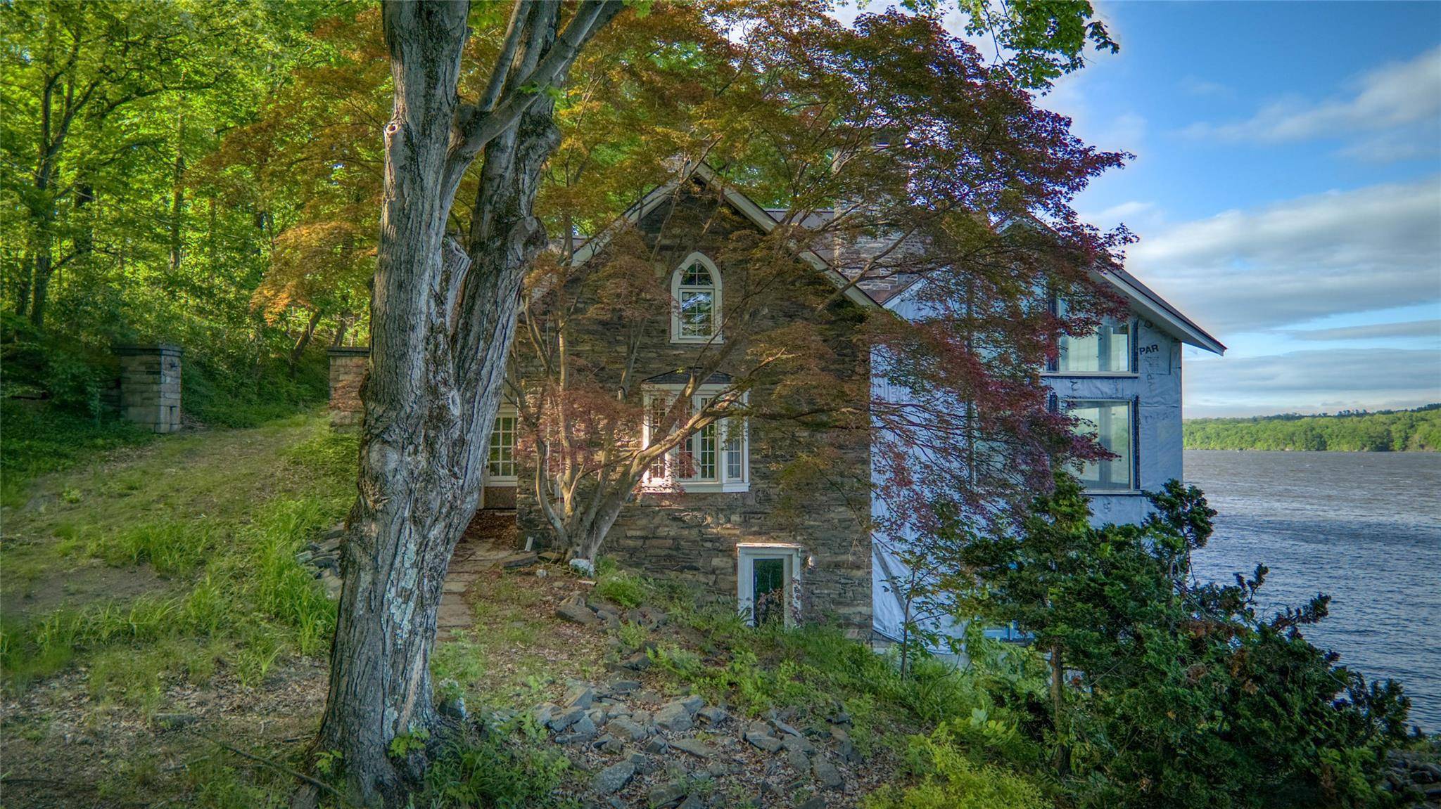 70 Floyd Ackert RD, West Park, NY 12429