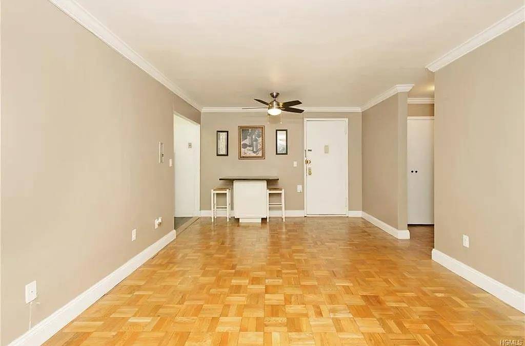 1122 Yonkers #1E, Yonkers, NY 10704